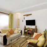 Casa Con Jardin 펜션 타코론테
