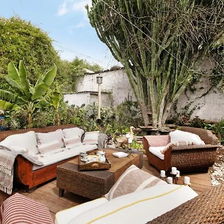 Casa Con Jardin Feriehus